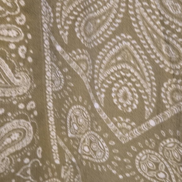 Zara Olive Green & White Bandana Print Button Down Boxy Cropped Shirt. - Picture 4 of 9